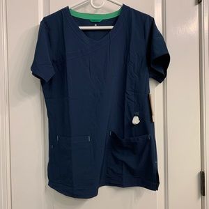 Carhartt scrub top